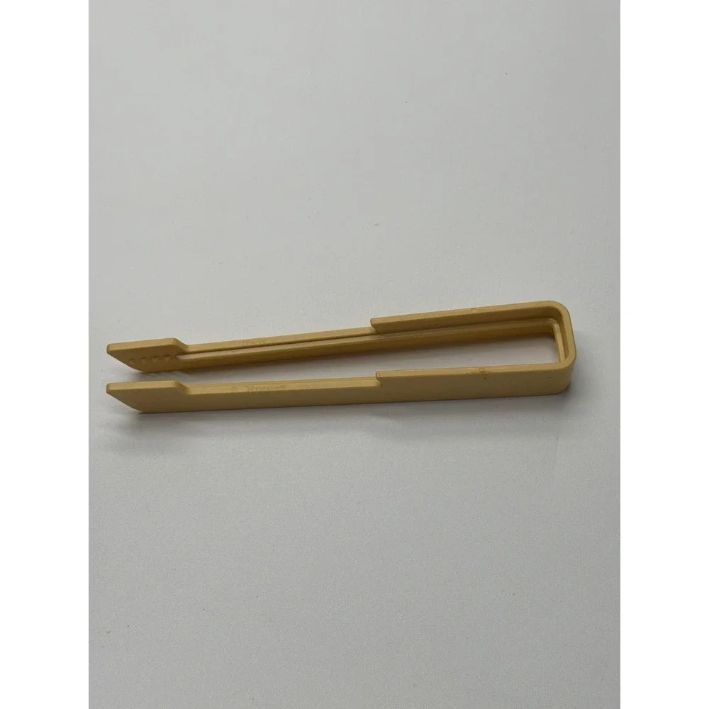 Vintage Tupperware Harvest Gold Serving Tongs Model 1299-22 Retro Tan Plastic